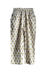 Cargar imagen en el visor de la galería, PANTALÓN JACQUELINE FLOWERS MUSTARD & GREEN
