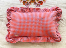 Load image into Gallery viewer, FUNDA COJÍN RECTANGULAR VICHY FLORENCE HORTENSIA Y LILA