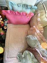 Load image into Gallery viewer, FUNDA COJÍN RECTANGULAR CAMILLE ROSA PEACH